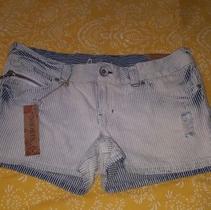 Amethyst jean shorts